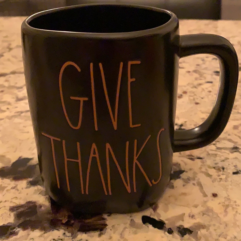 RAE DUNN “GIVE THANKS” MUG BRAND NEW